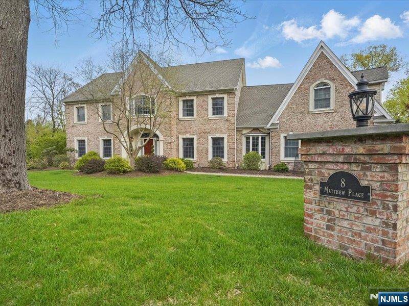 Mahwah, NJ 07430,8 Matthew PL