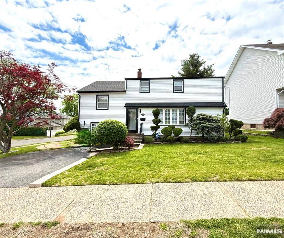 Saddle Brook, NJ 07663,44 Leonhardt CT