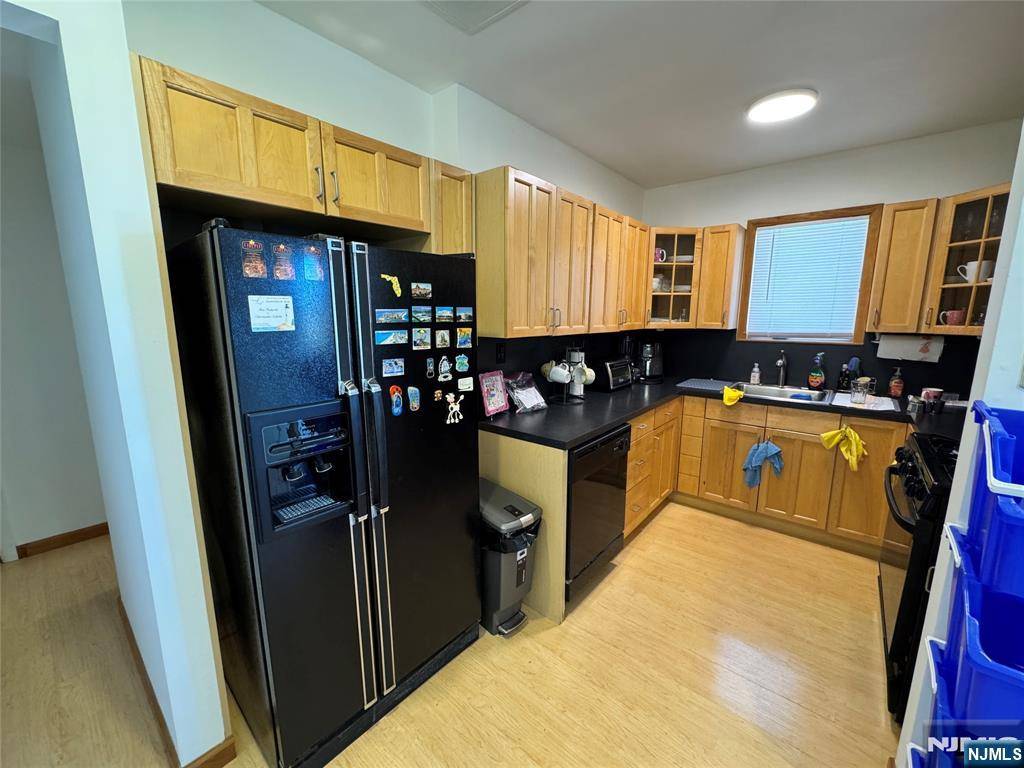 Lyndhurst, NJ 07071,717 1st ST