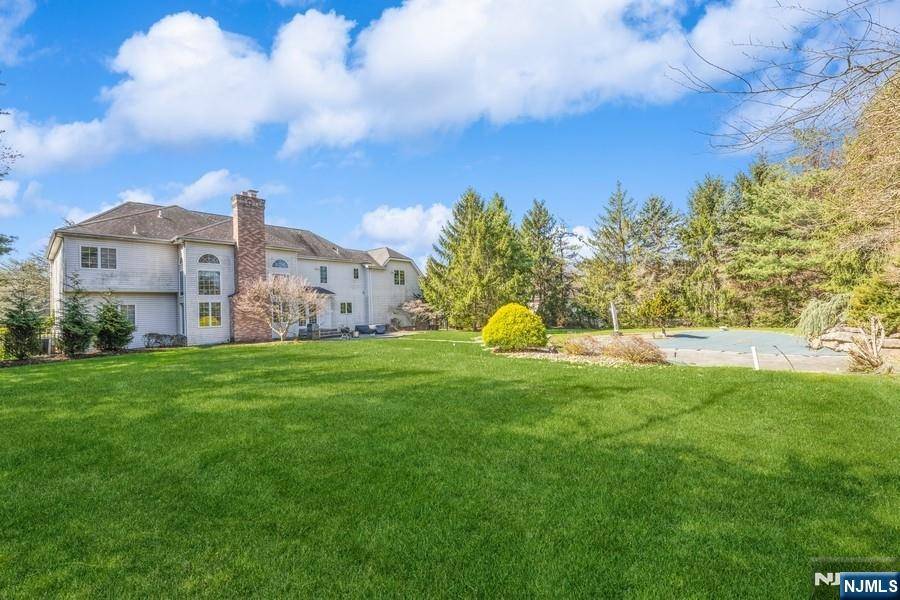 Old Tappan, NJ 07675,6 Lone Cedar WAY