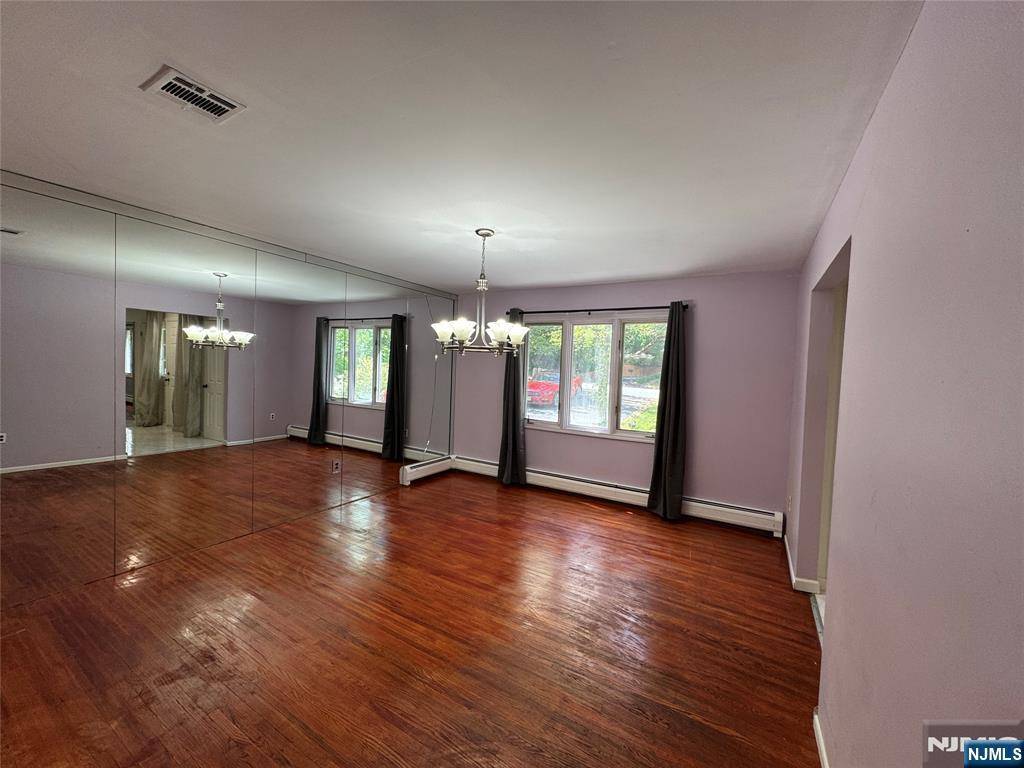 Morris Plains Borough, NJ 07950,77 Powder Mill RD