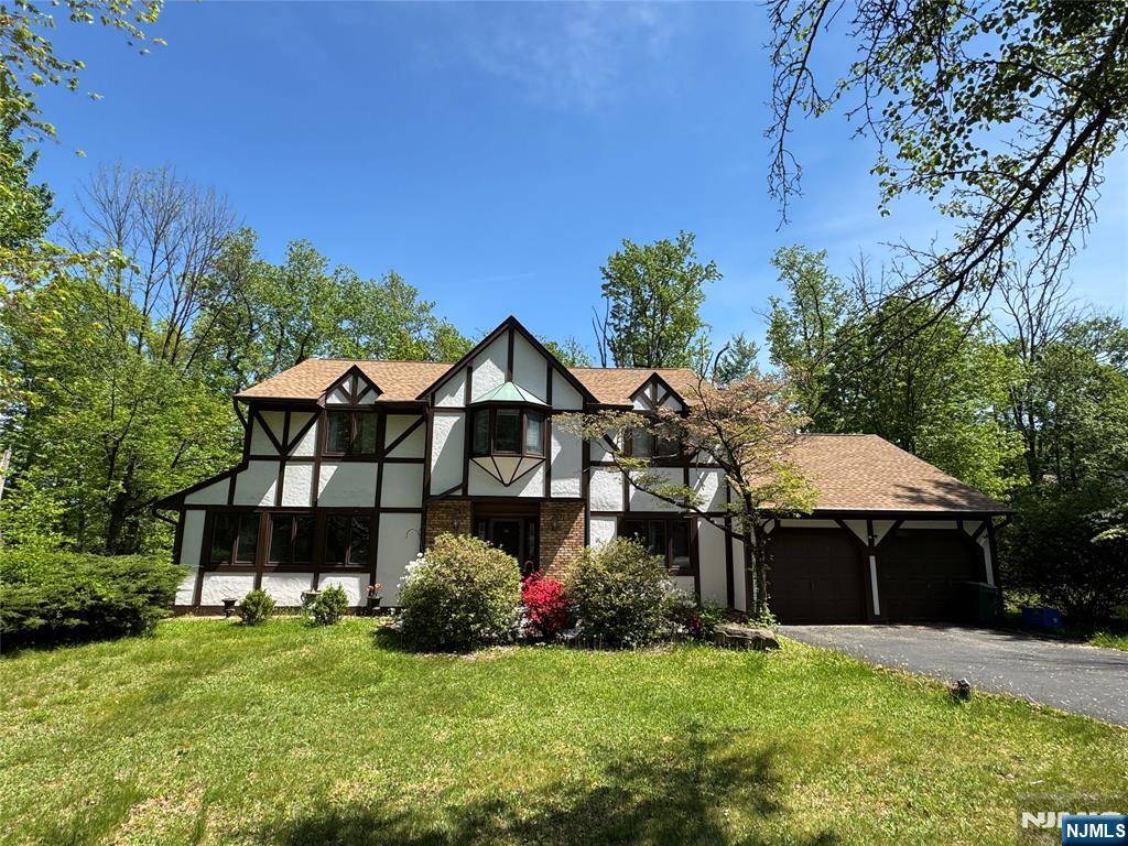 Morris Plains Borough, NJ 07950,77 Powder Mill RD