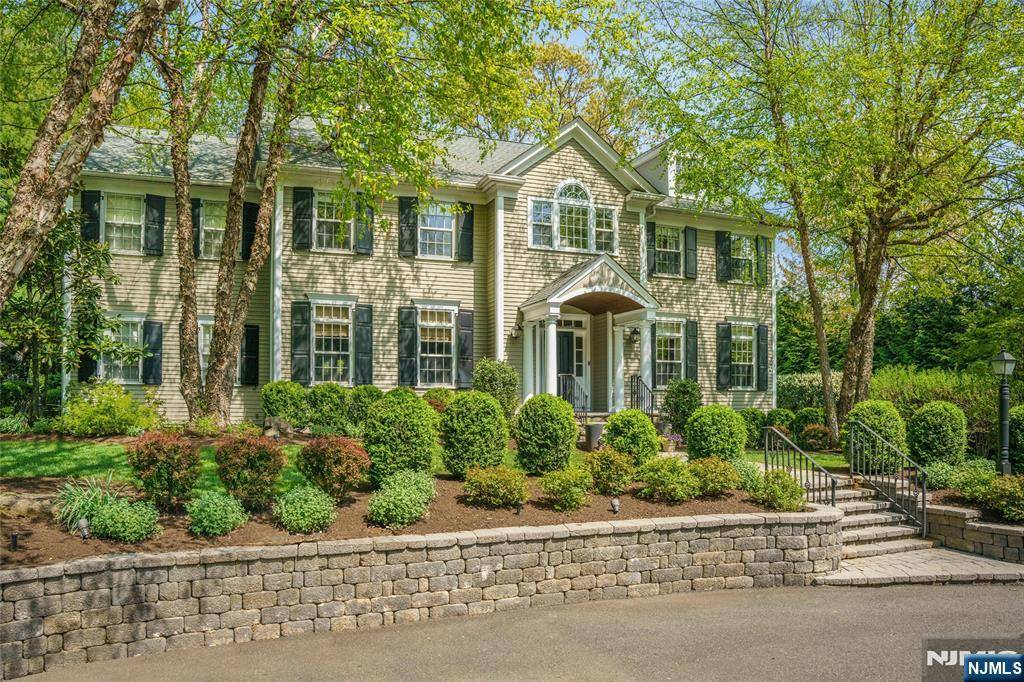 Millburn, NJ 07078,74 White Oak Ridge RD