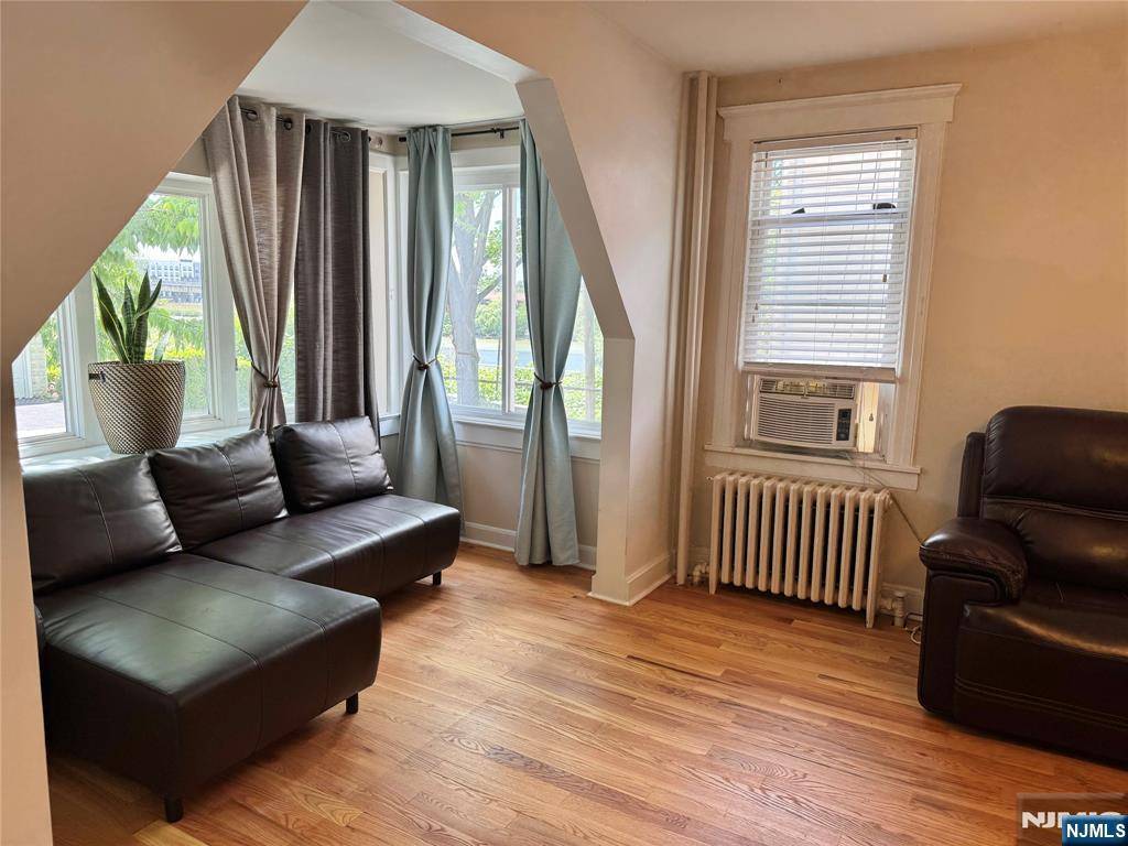 Ridgefield Park, NJ 07660,10 Christie ST
