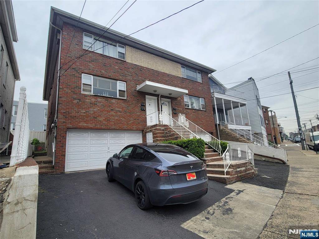 Cliffside Park, NJ 07010,201 Palisade AVE #Ground Fl