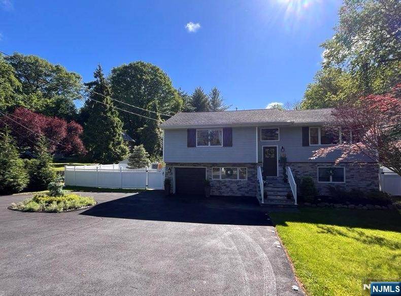 Montvale, NJ 07645,41 N Kinderkamack RD