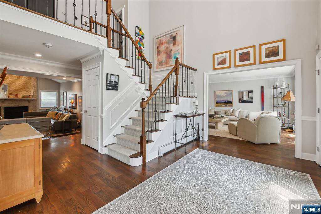 East Hanover Twp, NJ 07936,9 Silver Spring CT