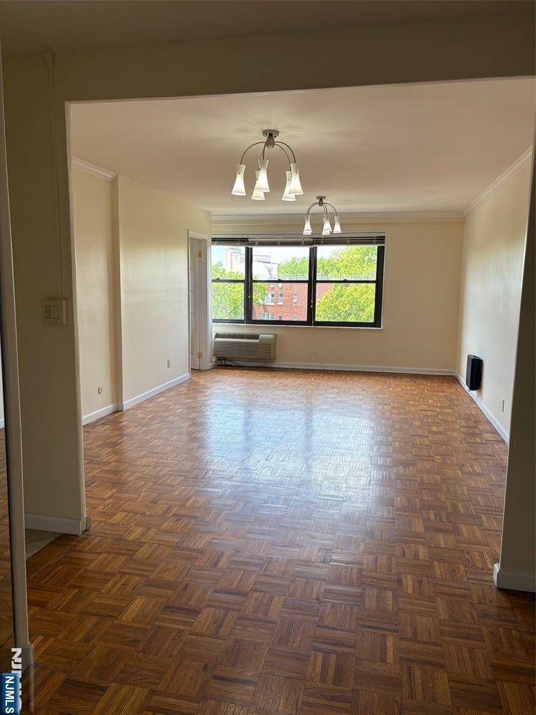 Fort Lee, NJ 07024,2352 Linwood AVE #7A