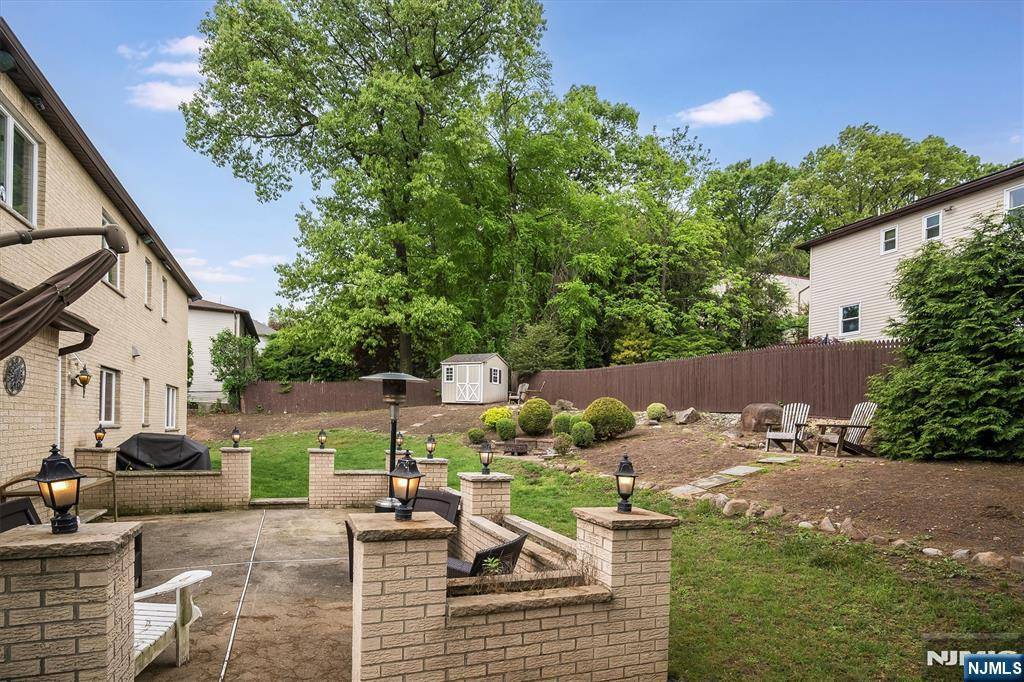 Wayne, NJ 07470,2 Stratton DR