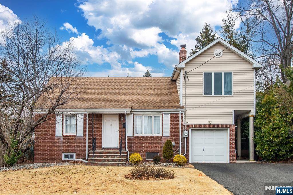 Saddle Brook, NJ 07663,35 Taggart WAY