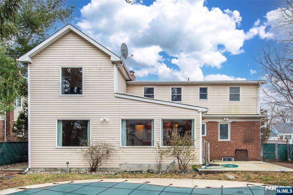 Saddle Brook, NJ 07663,35 Taggart WAY