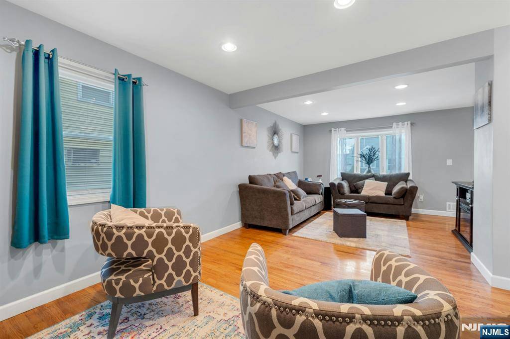Lyndhurst, NJ 07071,368 Wilson AVE