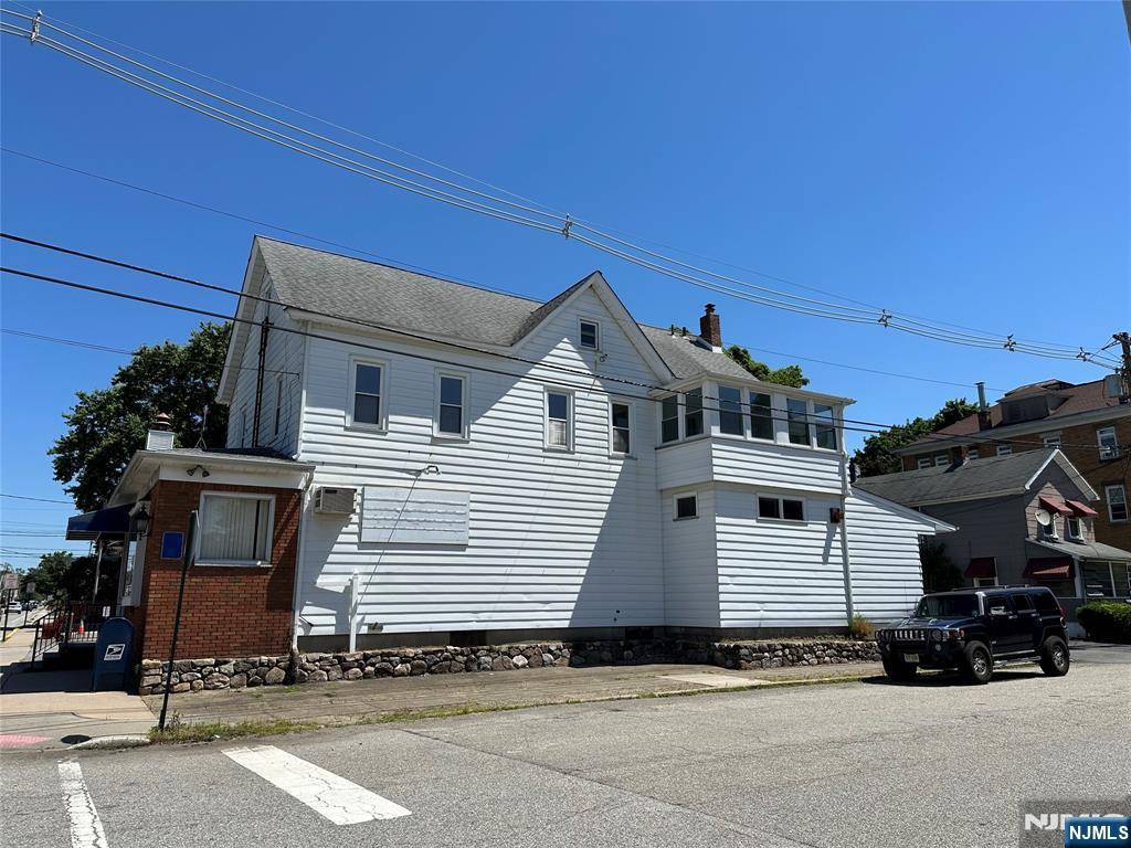 Wanaque, NJ 07465,636, #3 Ringwood AVE #3
