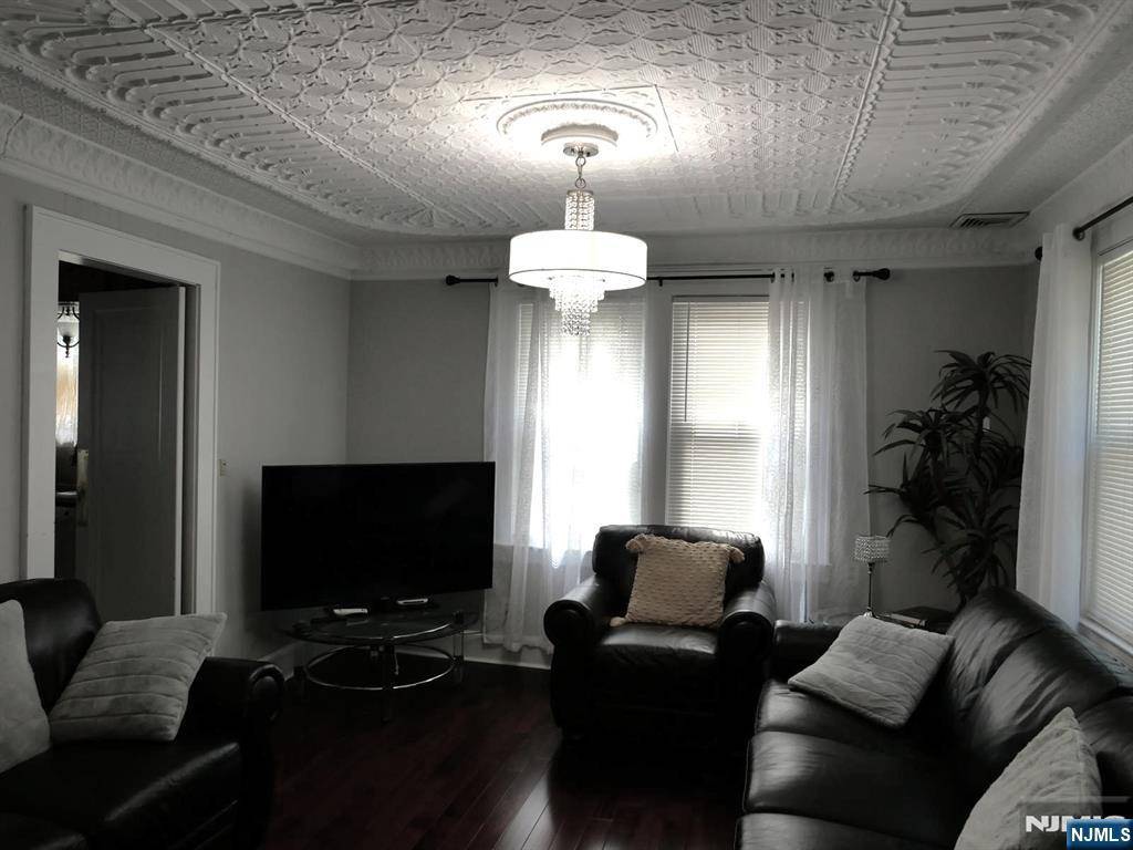 Wayne, NJ 07470,104 Oldham RD