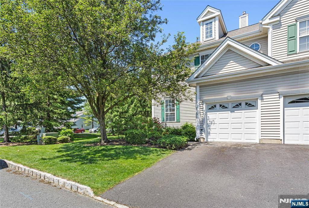 Sayreville, NJ 08859,52 Straton CT #1006