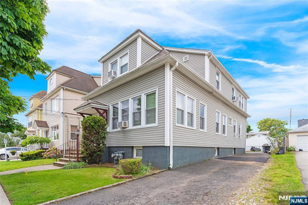 Garfield, NJ 07026,19 John ST
