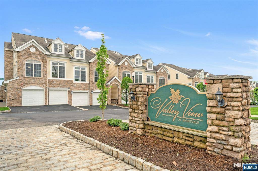 Montvale, NJ 07645,21 Forshee CIR #21