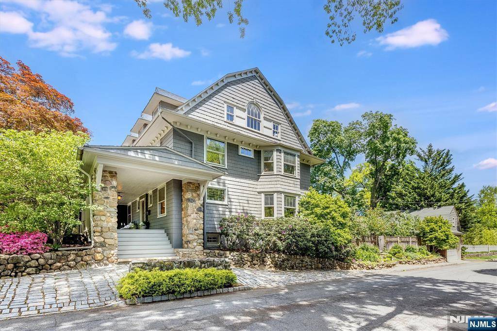 Montclair, NJ 07042,19 Brunswick