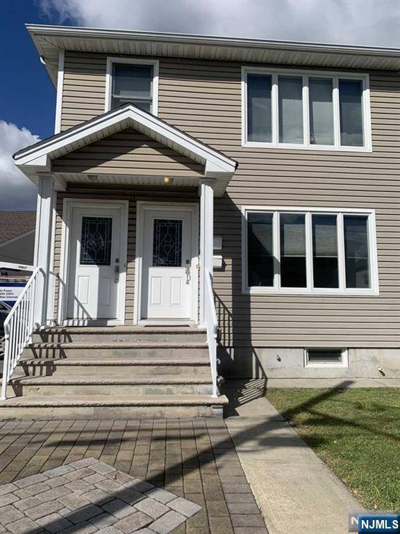 Wallington, NJ 07057,11 Armm AVE #1