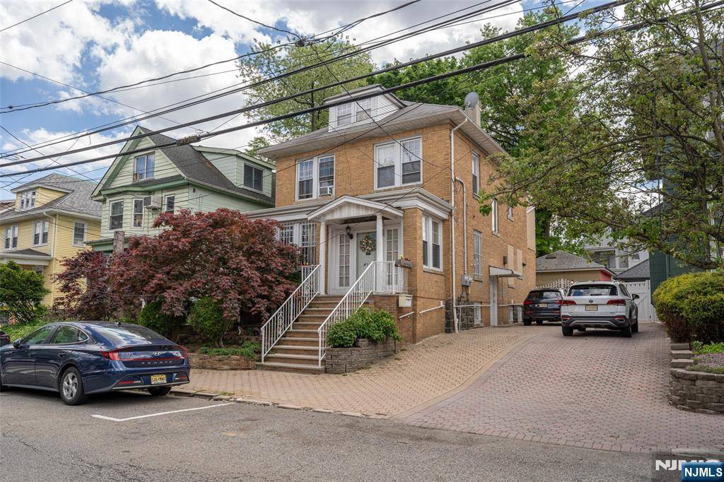 North Bergen, NJ 07047,413 76th ST