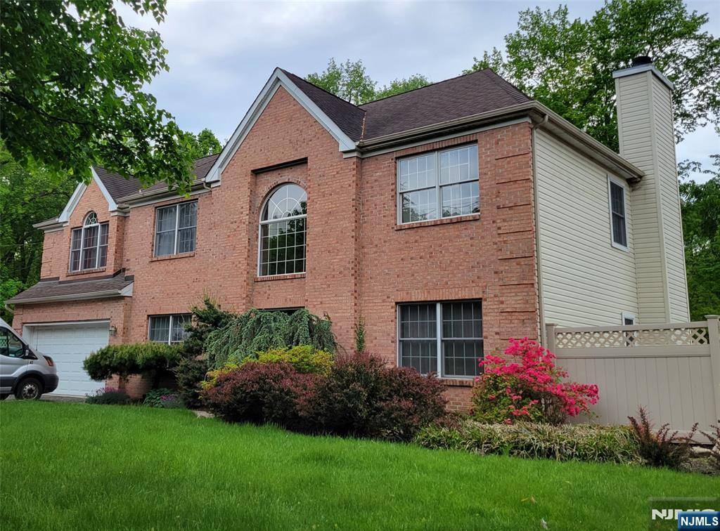 Paramus, NJ 07652,243 Paramus RD