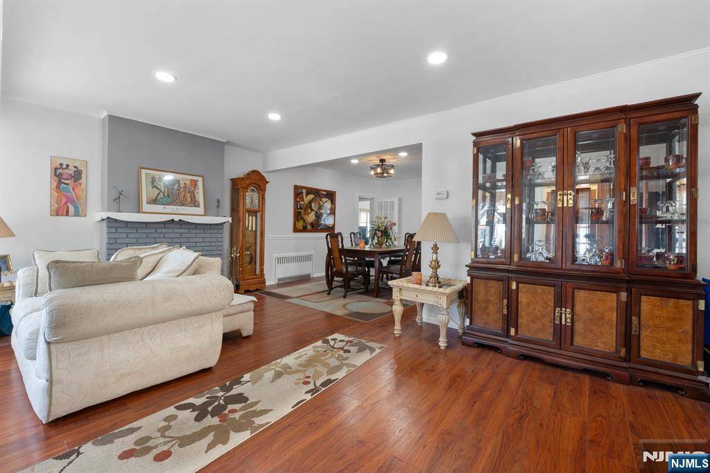 Belleville, NJ 07109,337 Little ST