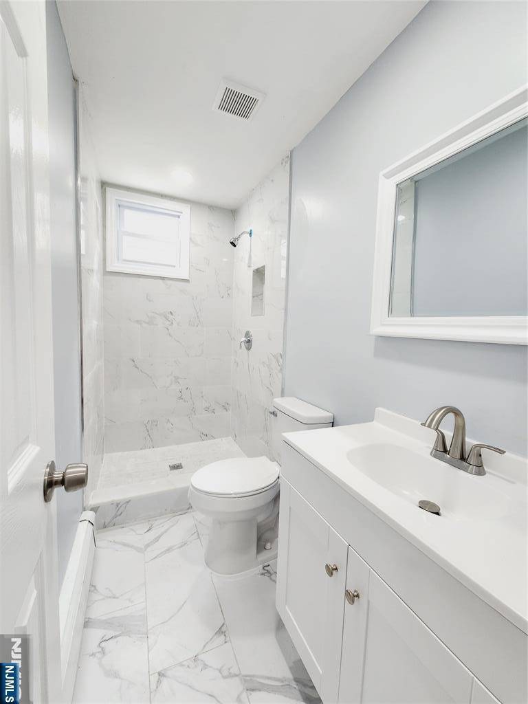 Fort Lee, NJ 07024,1627 Anderson AVE #1st