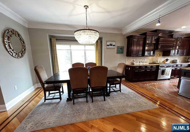 Ridgefield, NJ 07657,370 Morse AVE