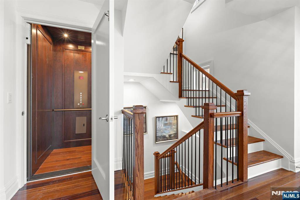 Weehawken, NJ 07086,1 Oxford LNDG #Townhouse 1