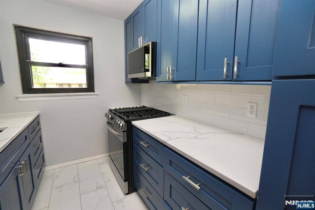North Plainfield, NJ 07060,401 Us Highway 22 #Bldg2 Unit E