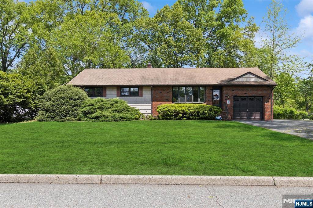 Pequannock Township, NJ 07444,17 Virginia AVE