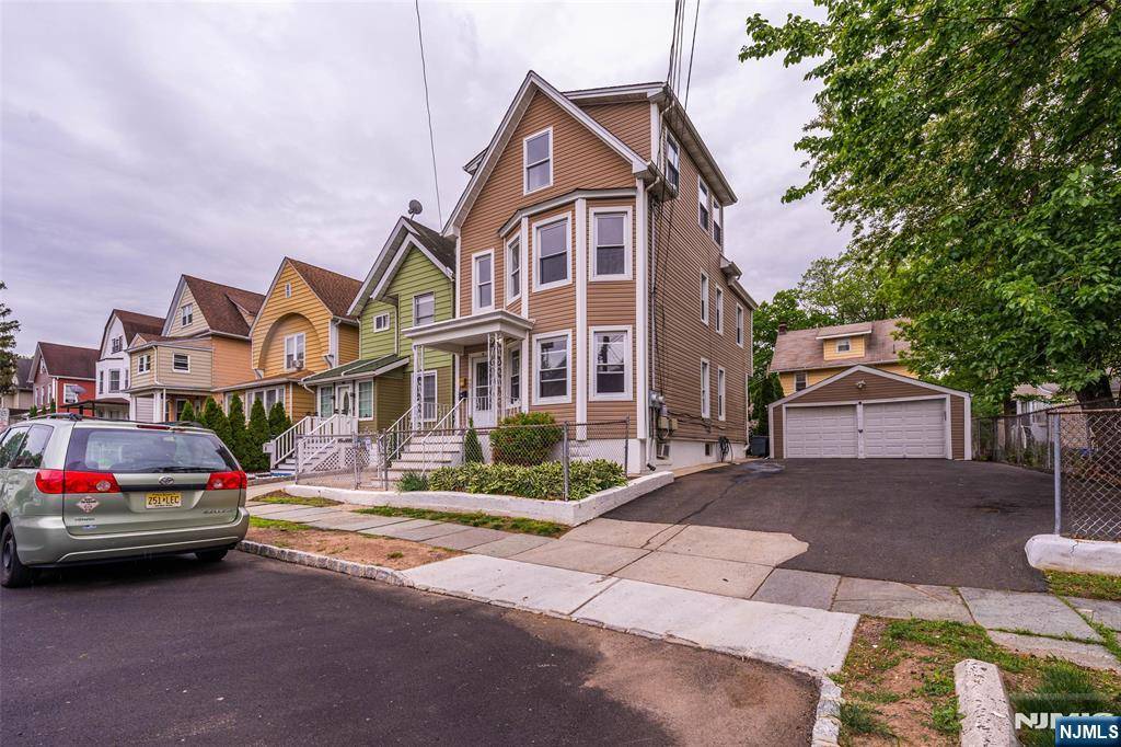 Bloomfield, NJ 07003,10 Westcott ST