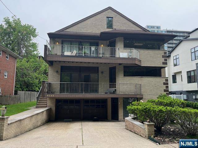 Fort Lee, NJ 07024,1410 14th ST #1st Floor