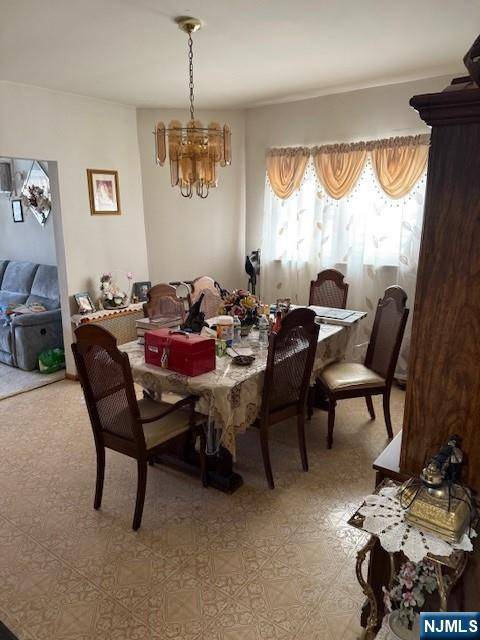 East Rutherford, NJ 07073,8 Lincoln PL