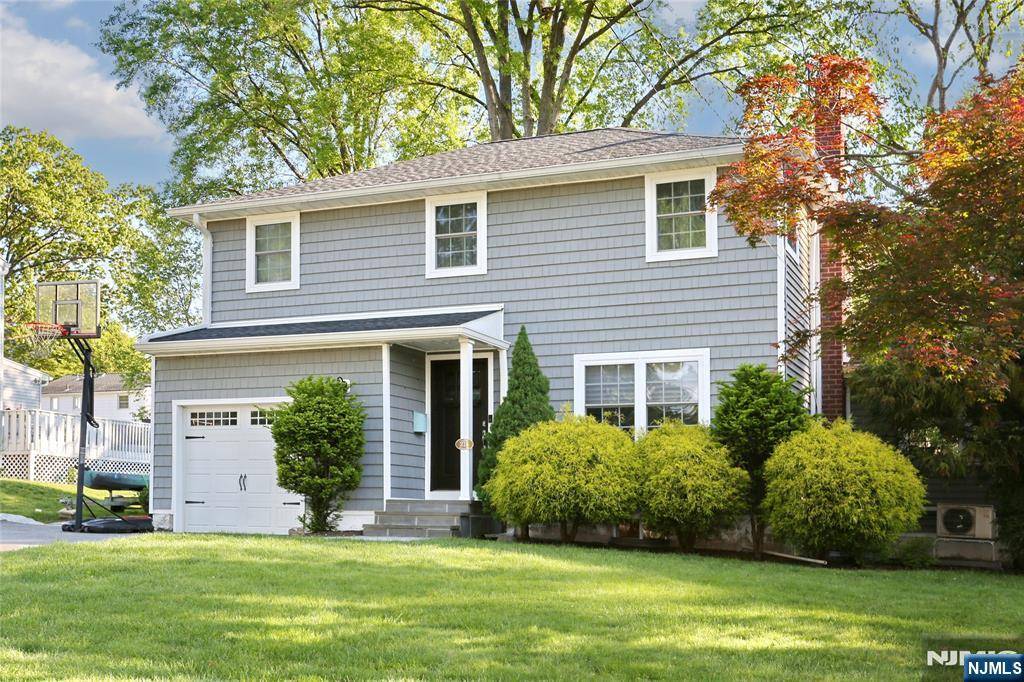 River Edge, NJ 07661,214 Concord DR