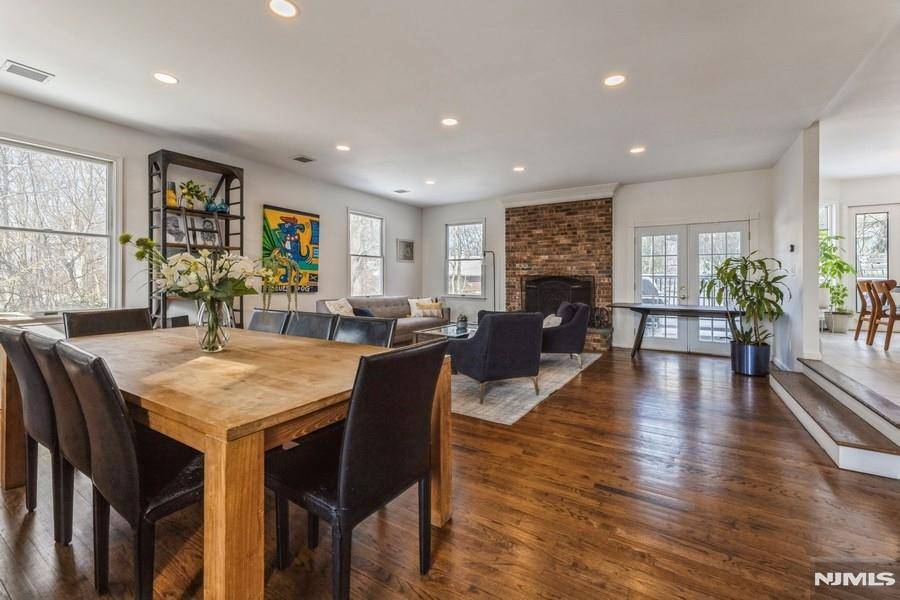 Closter, NJ 07624,70 Johnson CT