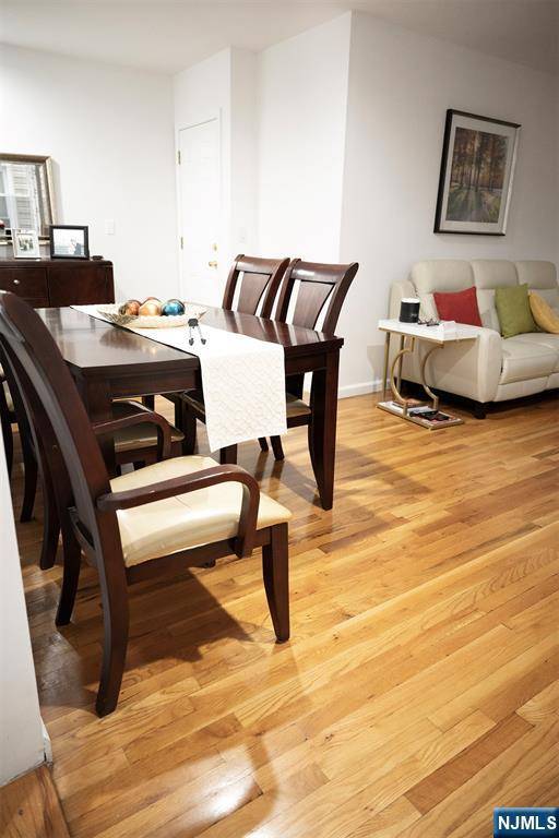 Weehawken, NJ 07086,502 Gregory AVE #1