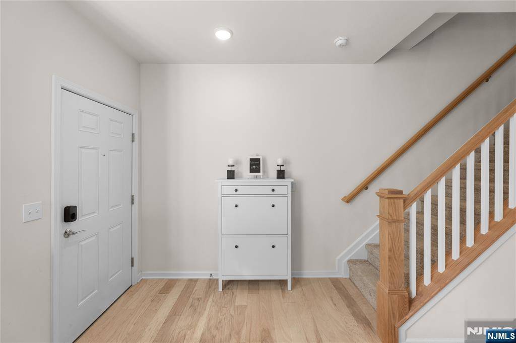 Wood Ridge, NJ 07075,11 Arnold DR