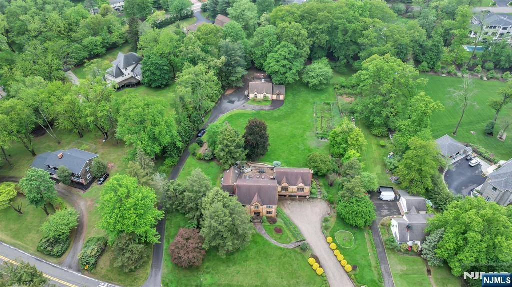 Franklin Lakes, NJ 07417,948 Ewing AVE
