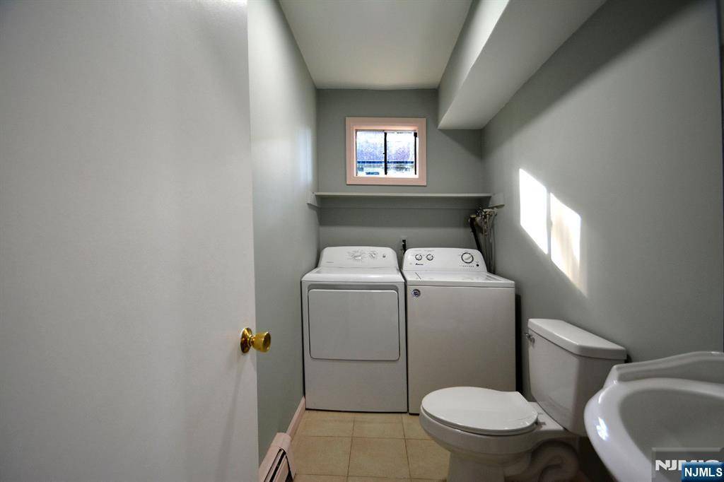 Closter, NJ 07624,316/318 Harrington AVE