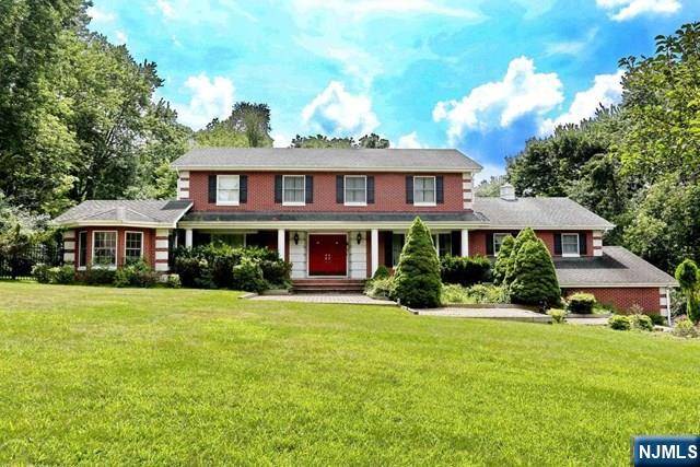 Upper Saddle River, NJ 07458,14 Ranch RD