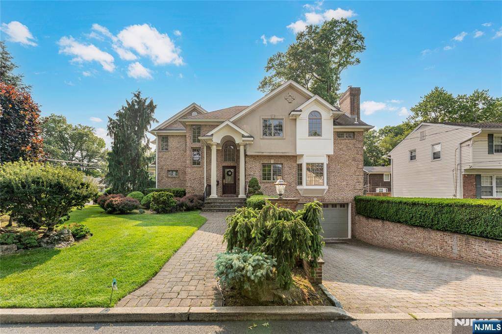 Tenafly, NJ 07670,63 Gordon AVE