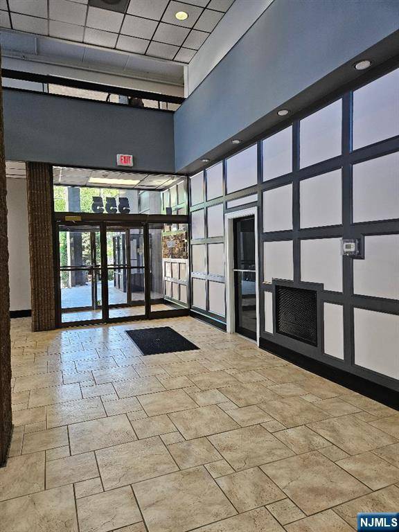 Cliffside Park, NJ 07010,555 Gorge RD #4C