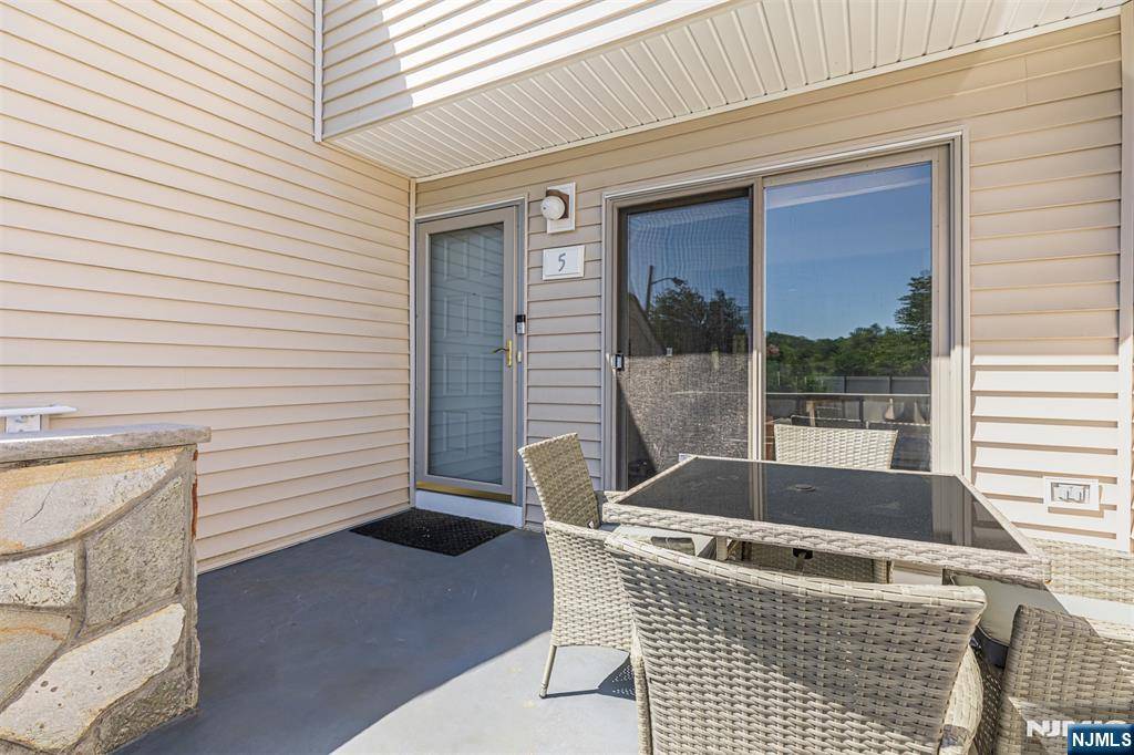 West Orange, NJ 07052,5 Knutsen DR #191