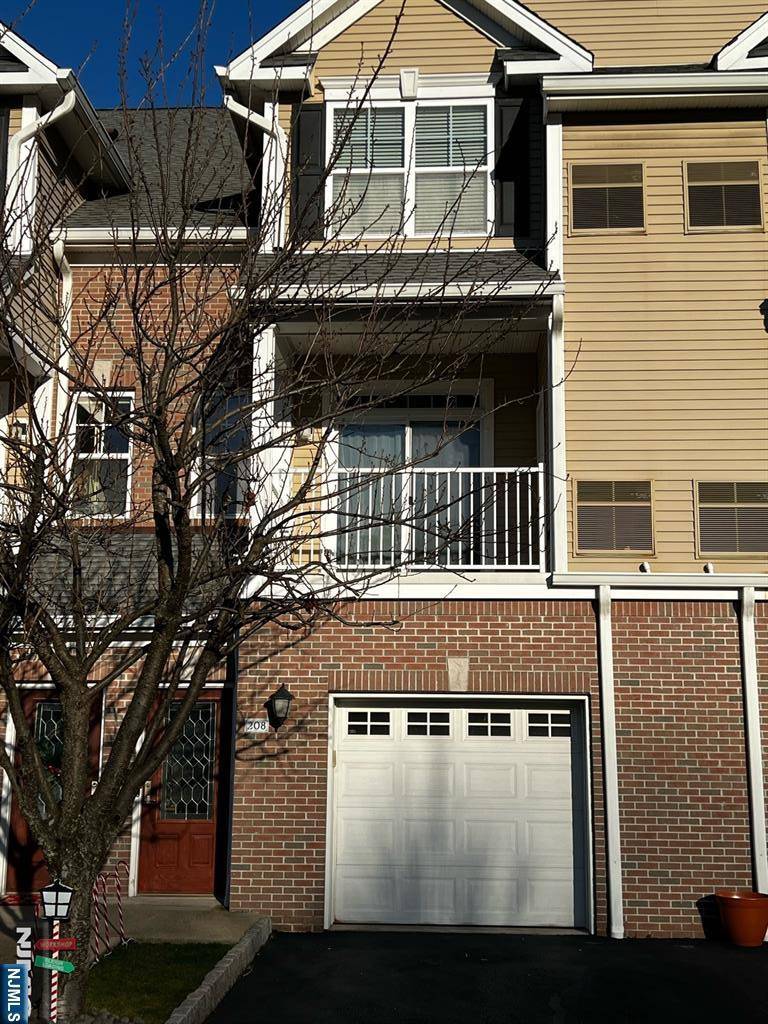 Butler Borough, NJ 07405,208 River PL #208