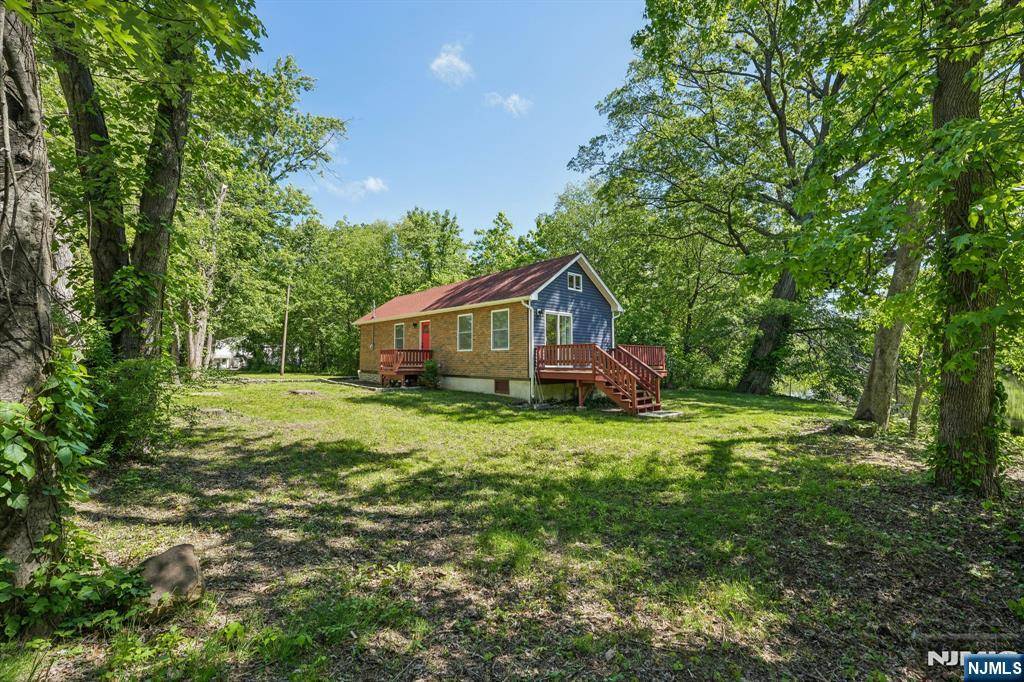 Wayne, NJ 07470,57 Riverlawn DR