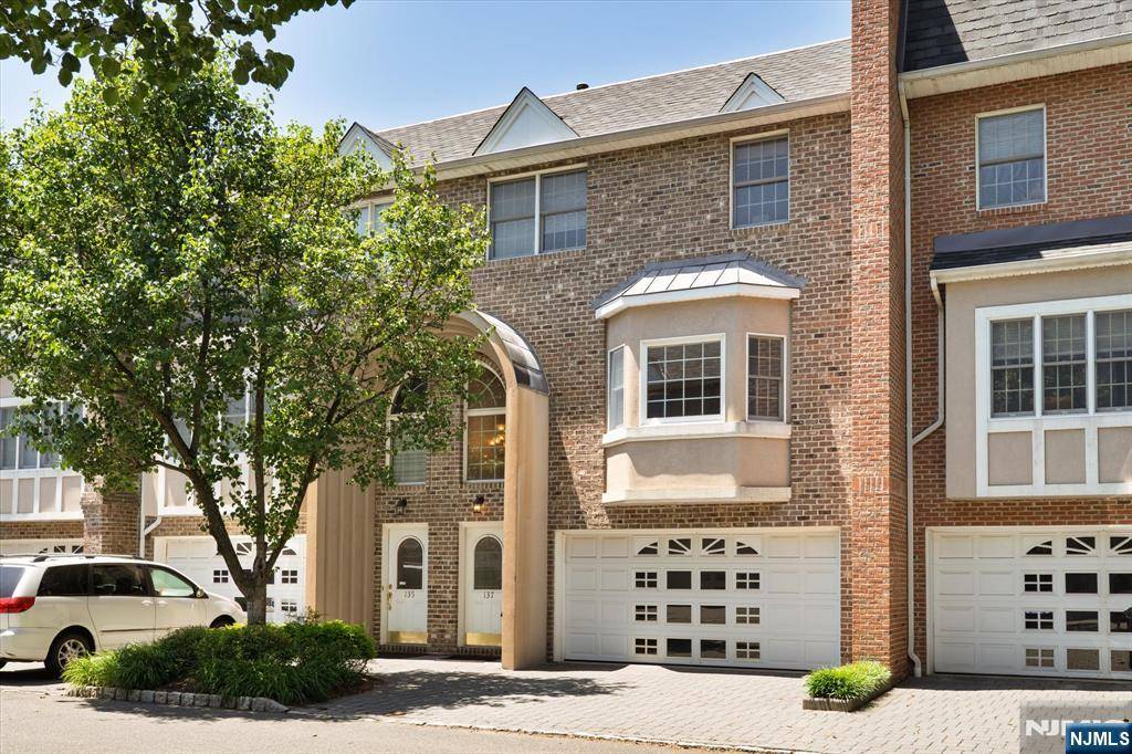 Cresskill, NJ 07626,137 Stonegate TRL #38