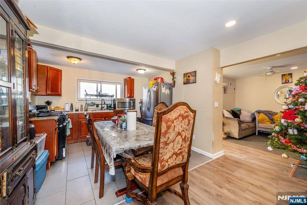 Newark, NJ 07104,103-105 Parker ST