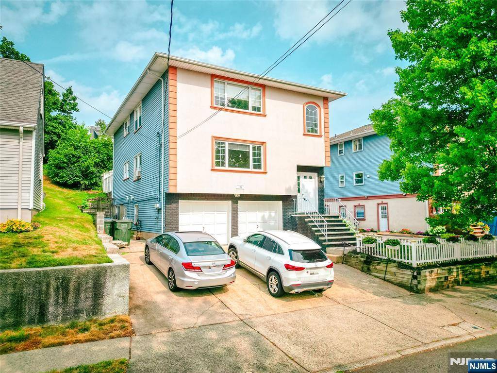 Rutherford, NJ 07070,104 Eastern WAY #2ND FLOOR