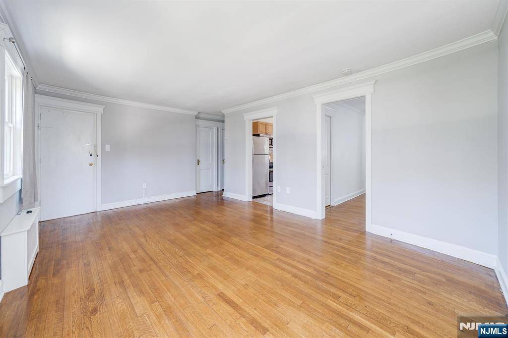 Asbury Park, NJ 07712,304 Deal Lake DR #34